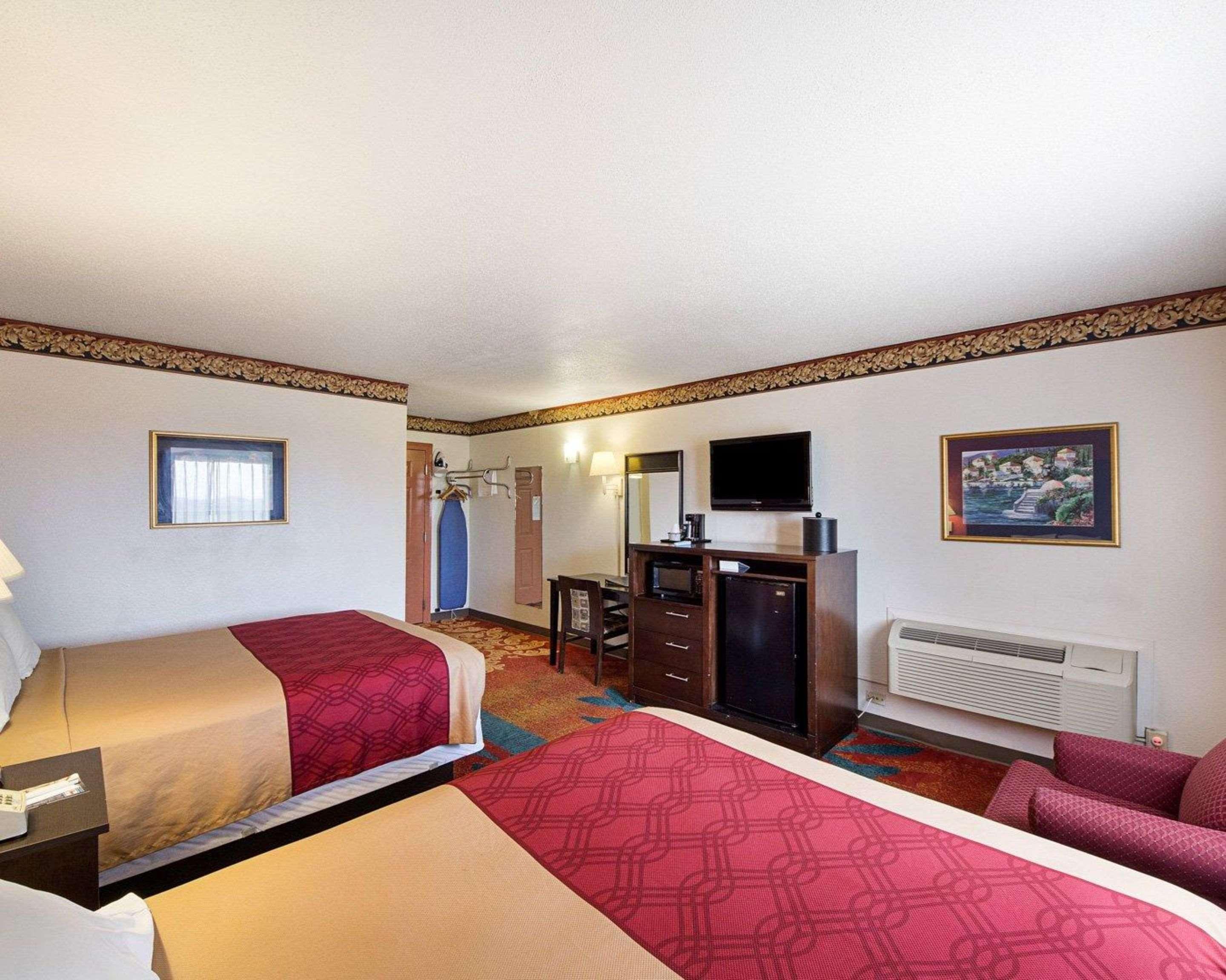 Rodeway Inn San Antonio Lackland Afb - Seaworld Екстер'єр фото
