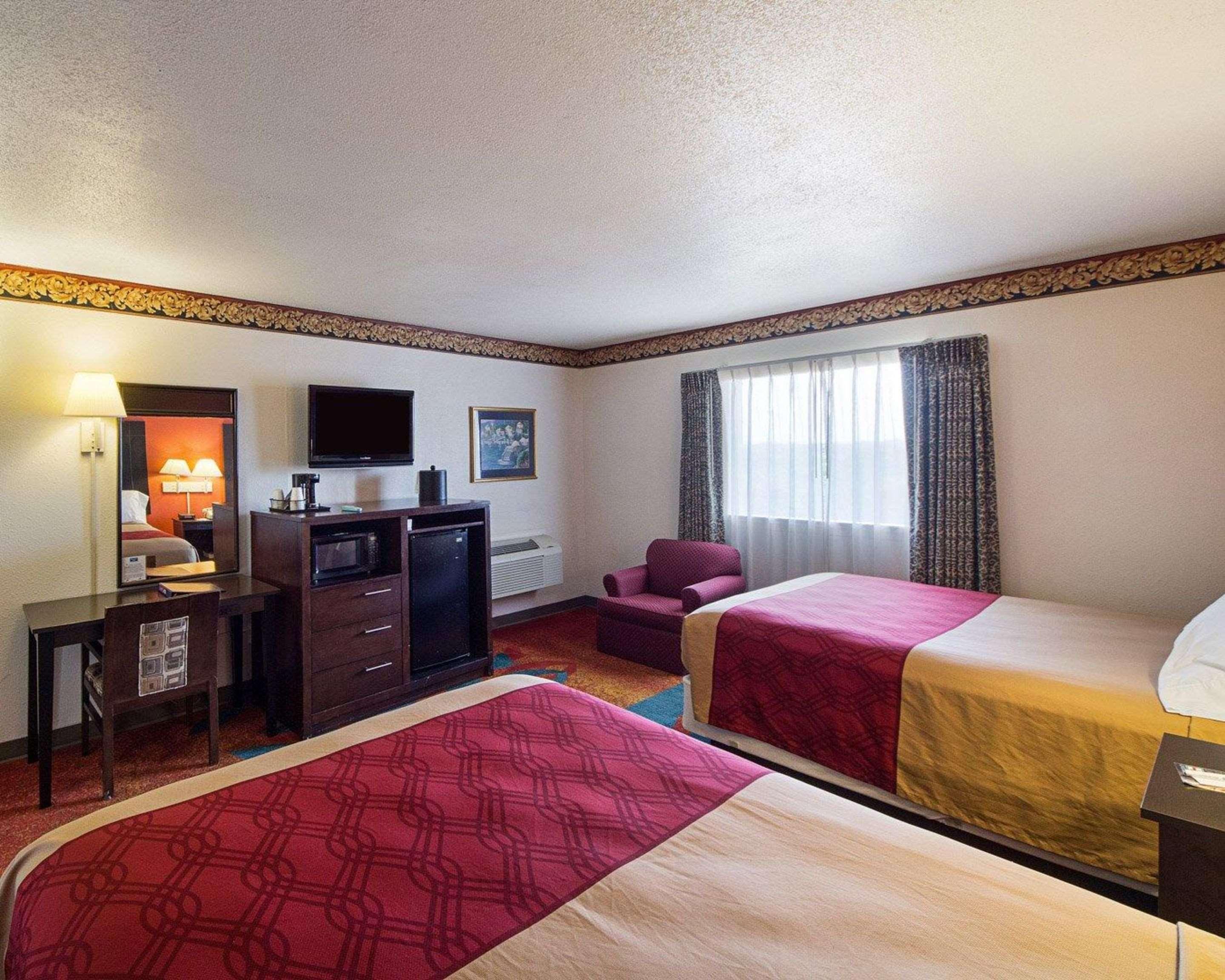Rodeway Inn San Antonio Lackland Afb - Seaworld Екстер'єр фото