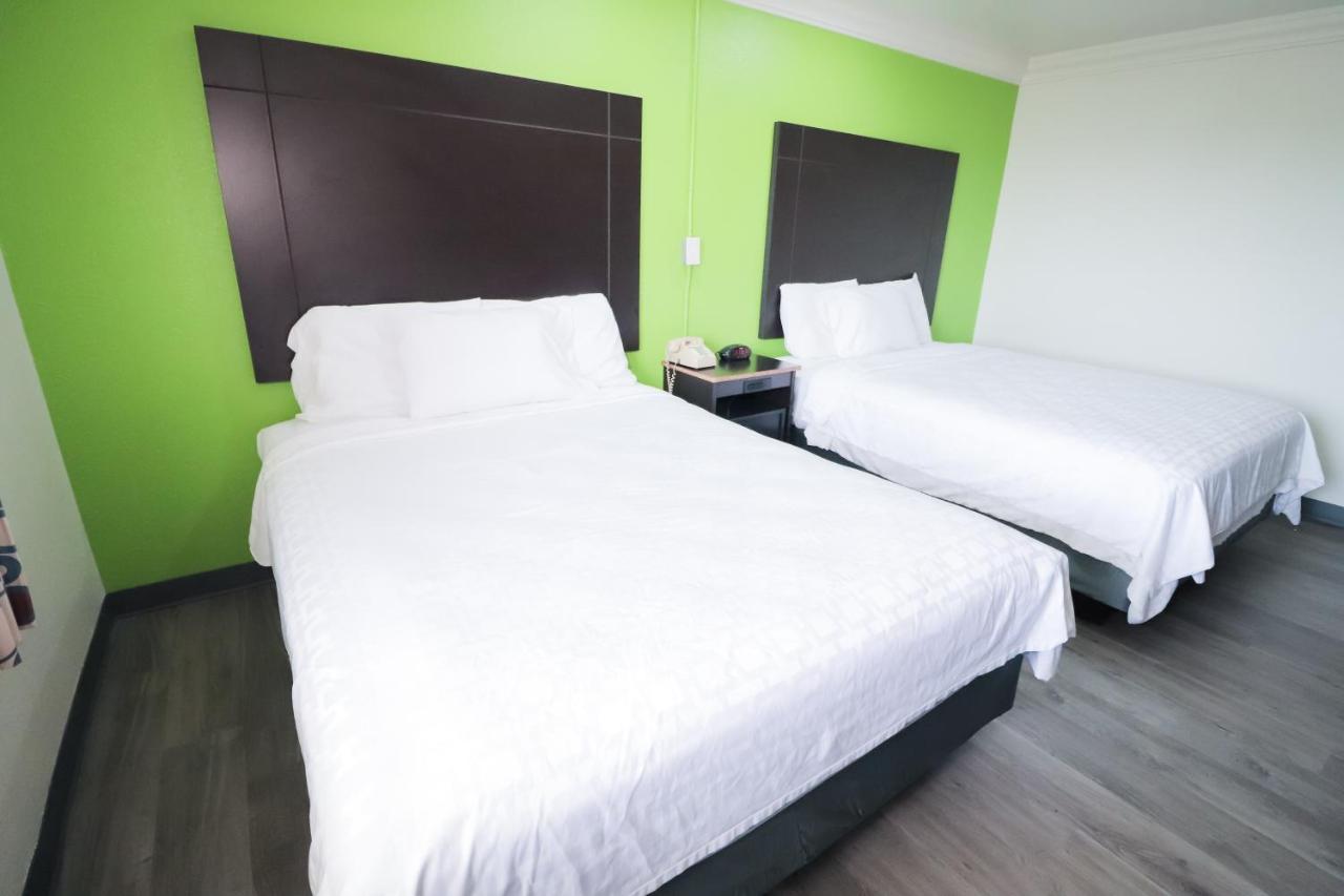 Rodeway Inn San Antonio Lackland Afb - Seaworld Екстер'єр фото