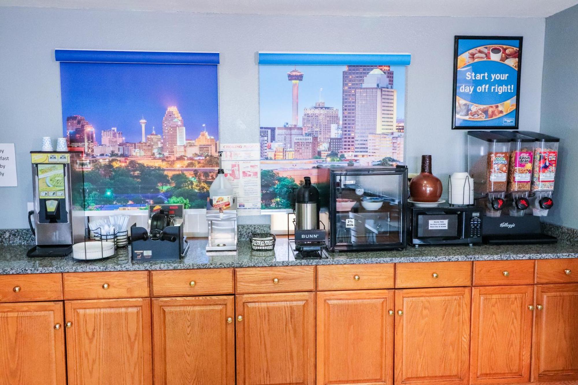 Rodeway Inn San Antonio Lackland Afb - Seaworld Екстер'єр фото