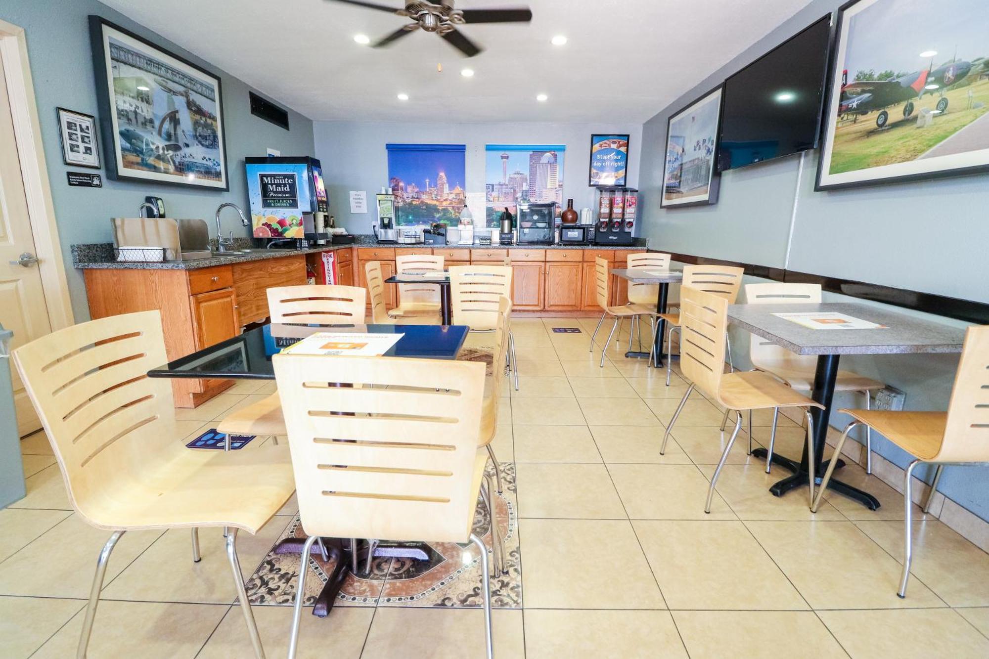 Rodeway Inn San Antonio Lackland Afb - Seaworld Екстер'єр фото